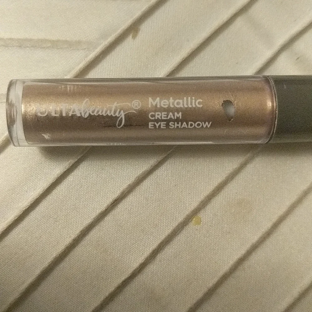 Metallic Cream Eyeshadow